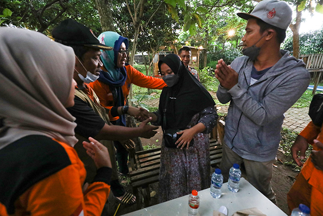 RESMI DIHENTIKAN: BPBD Kota Kediri menutup pencarian Balita M. Rosyid Al Kahfi, kemarin sore, (Foto: Wahyu Adji)