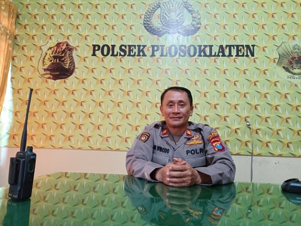 Iptu Dwi Widodo, Kapolsek Plosoklaten (Foto: Asad M.S/JPRK)
