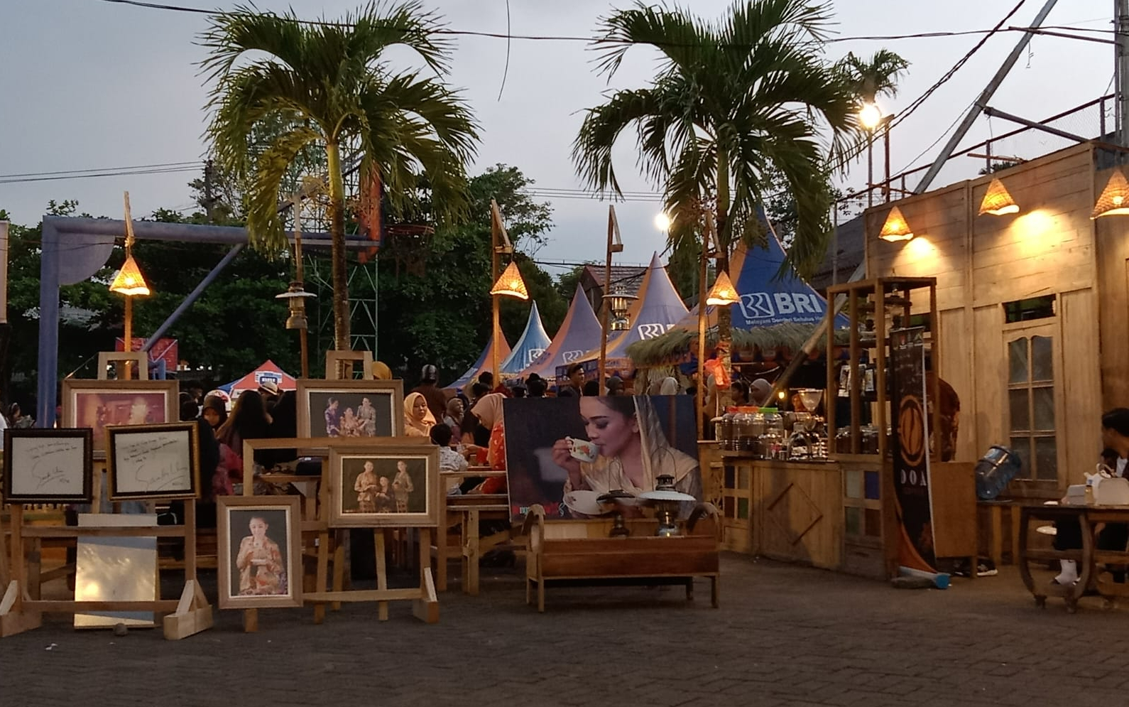 ARTISTIK: Suasana kegiatan puncak P5 yang mengusung tema Bondowoso Tempoe Doeloe. Acara ini berlangsung selama dua hari, 16-17 Juni 2023.