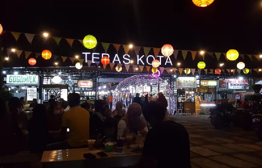 Tulungagung memang salah satu kabupaten di Jawa Timur memiliki beragam pilihan lokasi sentra wisata kuliner.