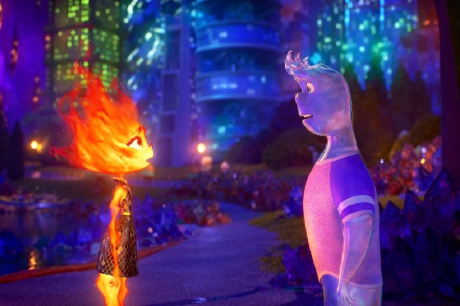 Karakter Ember dan Wade dalam film animasi Disney dan Pixar "Elemental: Forces of Nature" (2023) karya sutradara Peter Sohn.