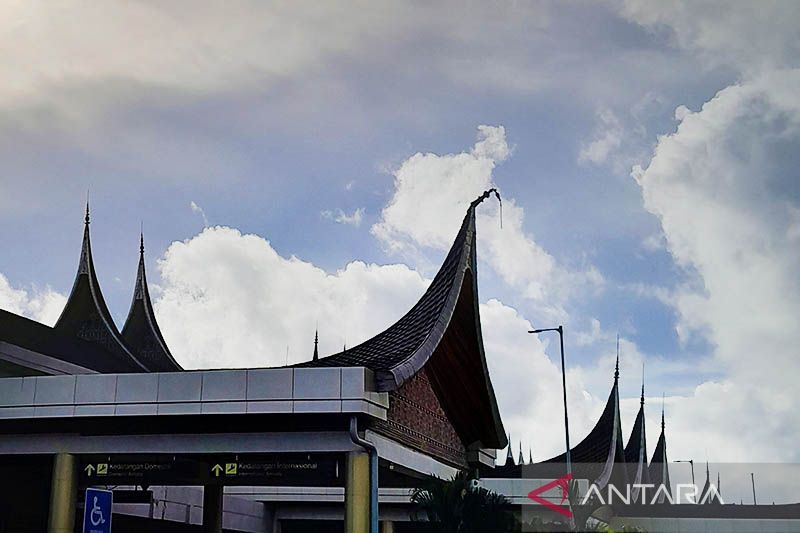 &nbsp;Cuaca cerah berawan di Bandar Udara Internasional Minangkabau, Padang Pariaman, Sumatera Barat.