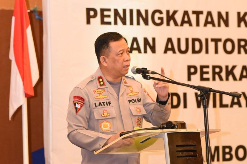 Kapolda Maluku Irjen Pol. Lotharia Latif, di Ambon, Senin.