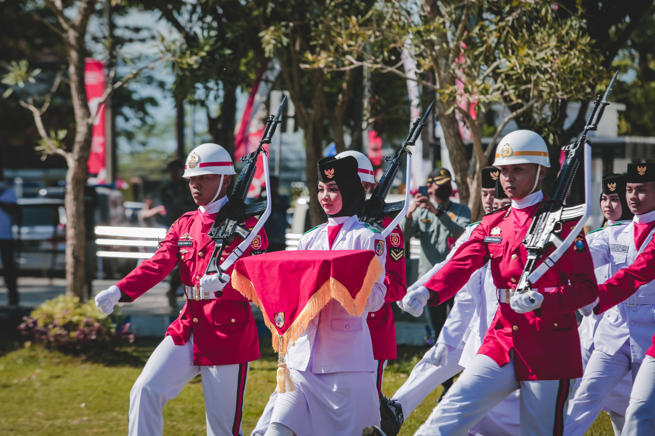UPACARA: Susana upacara HUT RI di Alun-alun Jember tahun lalu. Tahun ini agenda serupa akan digelar kembali. (PEMKAB JEMBER UNTUK RADAR JEMBER)