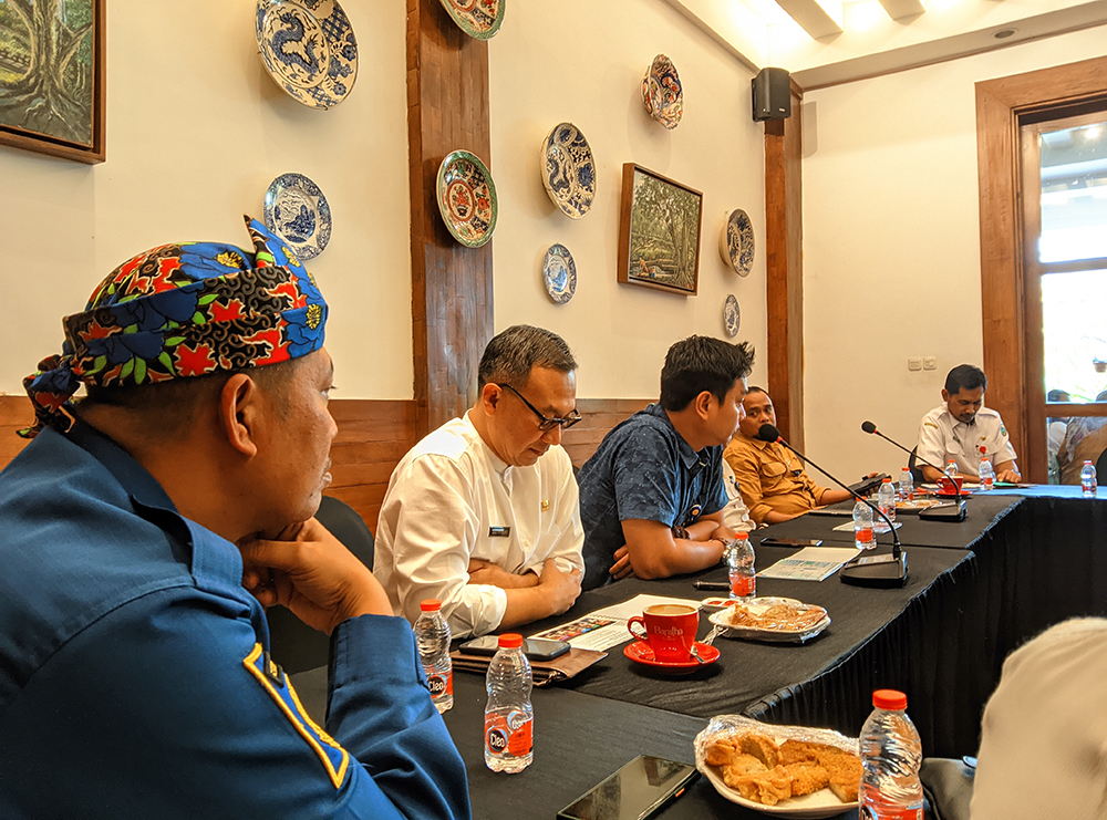 KOORDINASI: Rapat evaluasi Bulog dengan Pemkab Bondowoso dalam membahas ketersediaan komoditas pangan menghadapi isu El Nino.
