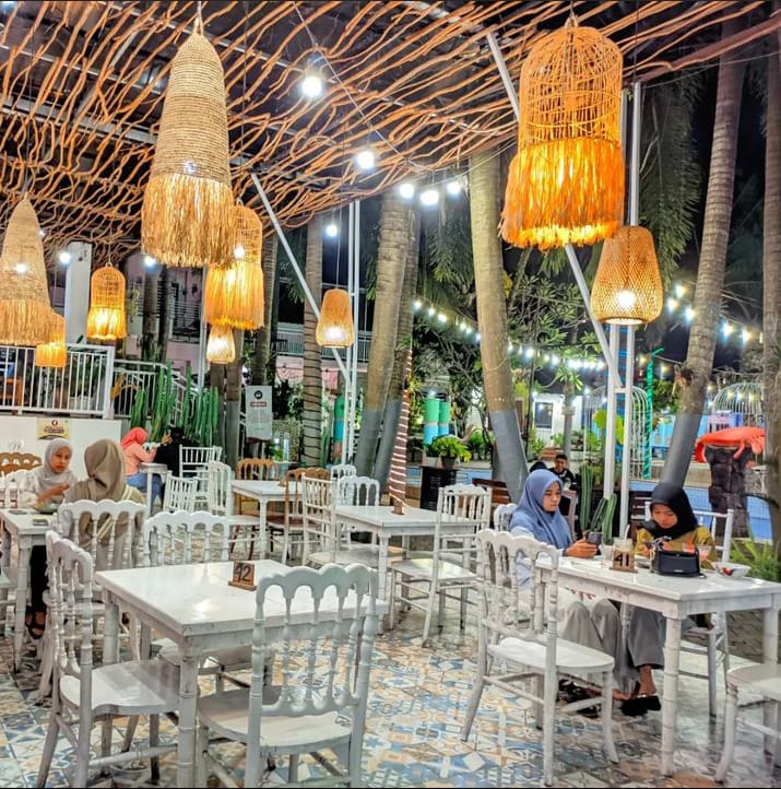PILIHAN: Dira Kafe menjadi salah satu kafe jujugan yang favorit untuk dicoba. (INSTAGRAM DIRA UNTUK RADAR JEMBER)