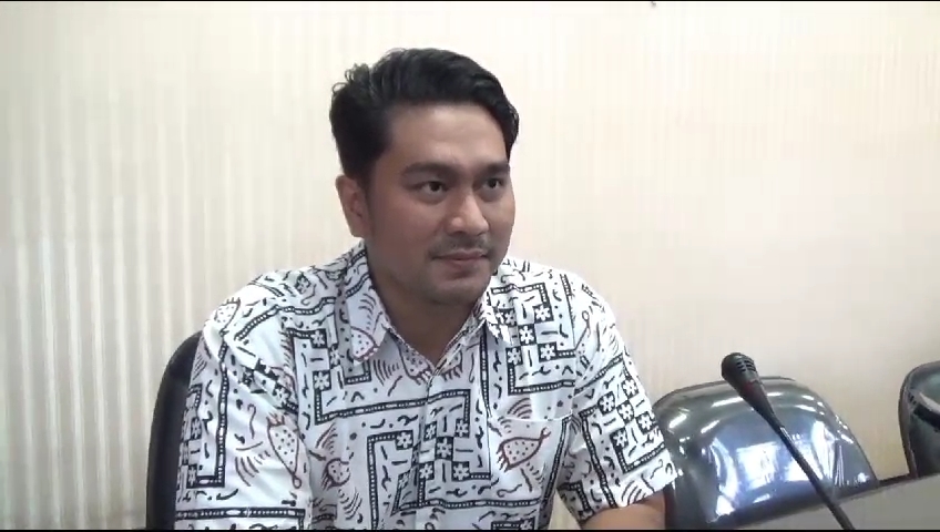 "Partai Demokrat sudah sepakat mencabut dukungan untuk Pak Anies, dan seluruh atribut yang ada gambar Pak Anies, di Jember, kami selesaikan."  TRI SANDI APRIANA,&nbsp;Ketua DPC Partai Demokrat Jember