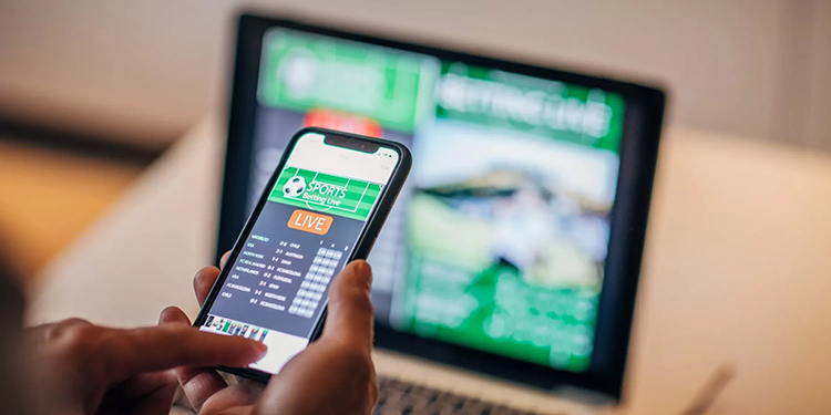 Keberadaan pinjaman online ilegal dan judi online kini sangat meresahkan warga, karena tidak sedikit orang menjadi korban dan nikin sengsara bukan bahagia.