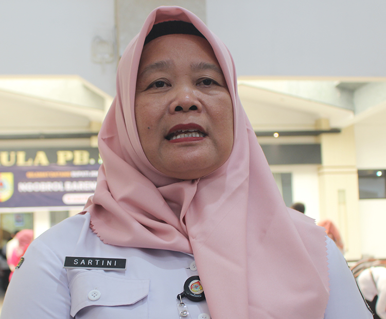 RAT itu wajib. Karena nanti yang menentukan jenis koperasi, bukan pengawas atau penasihat, melainkan anggota.&rdquo;  SARTINI Kepala Diskopum Jember