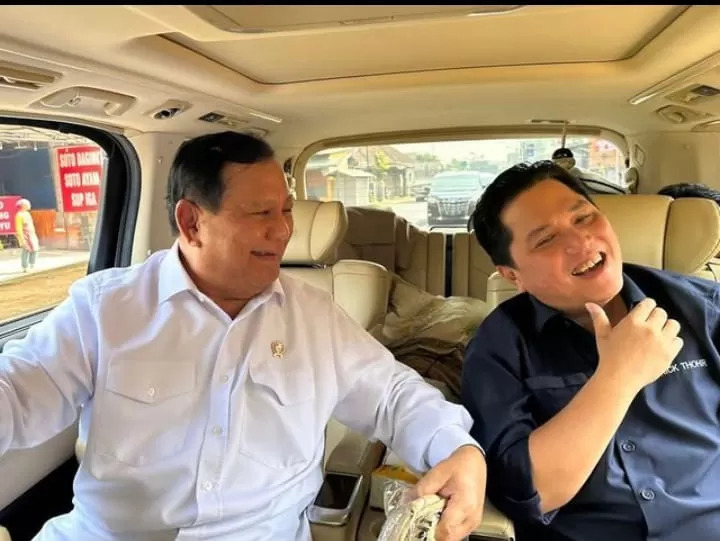 Erick Thohir mengunggah foto bersama Prabowo Subianto,disertai caption Selamat ulang tahun.