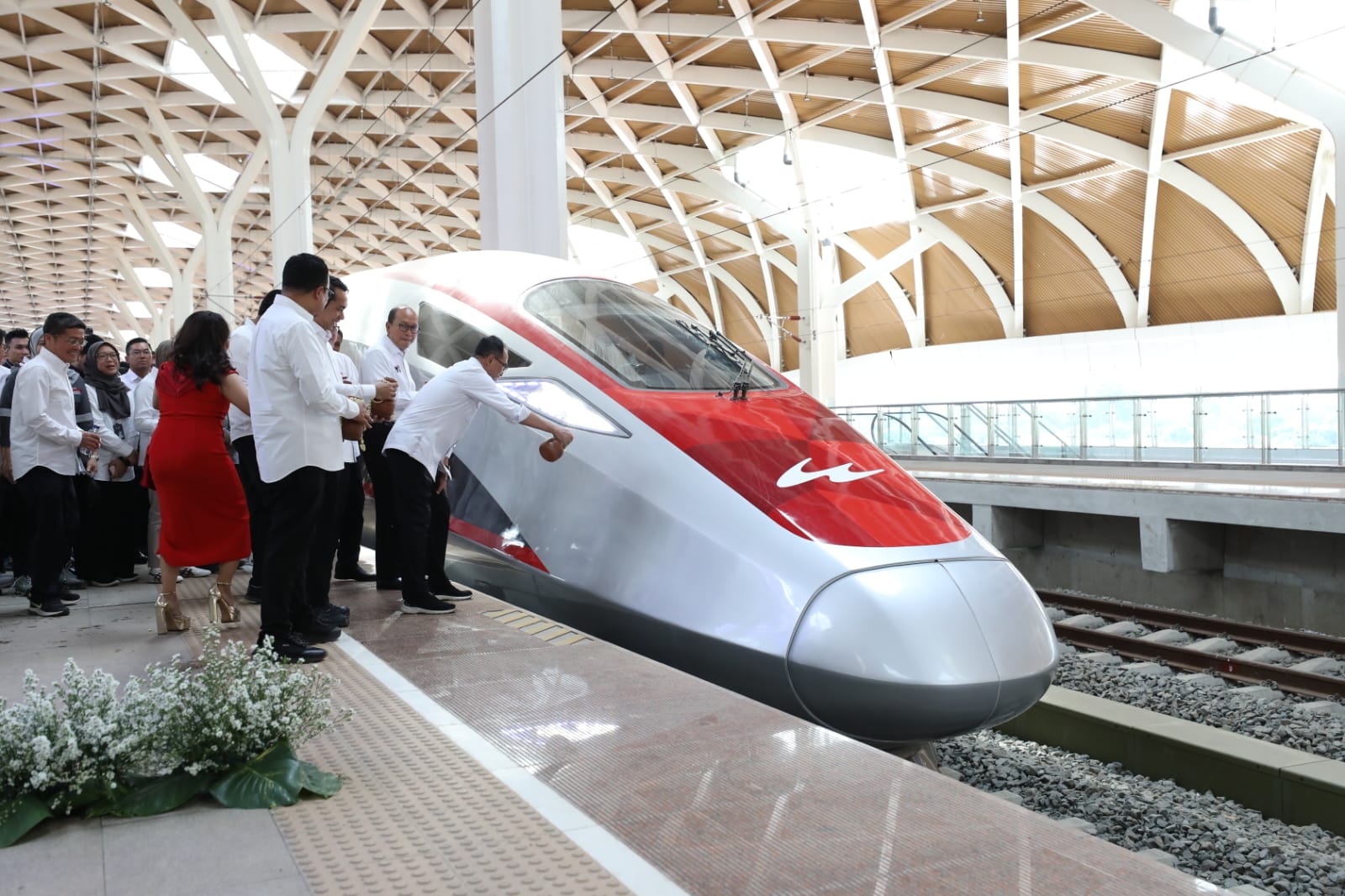 Whoosh! Kereta Cepat