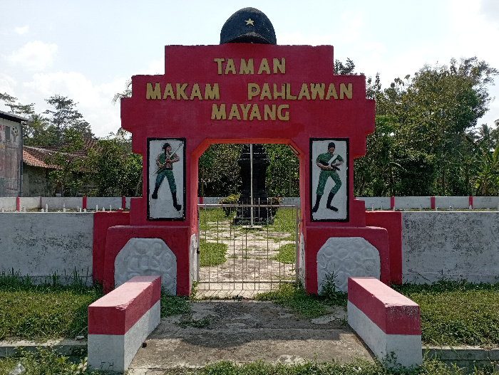 TEMPAT TERAKHIR: TMP Mayang yang berisi pemakaman pejuang kemerdekaan. HILMI LUKMAN BASKORO/RADAR JEMBER