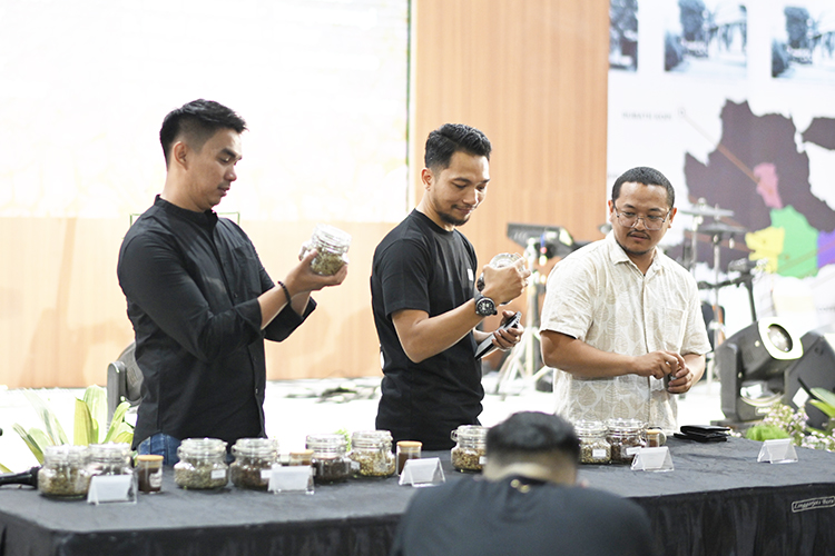 Potential buyer nasional saat Business Matching dalam event HCE 2023