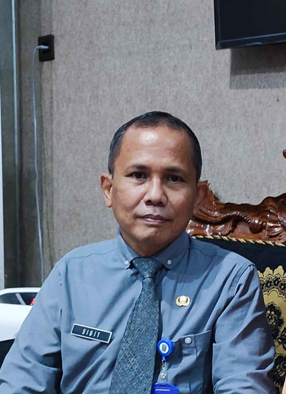 &ldquo;Jika saat kita menghirup udara masih bisa merasakan ada sesuatu yang gatal pada hidung, maka udara tersebut mempunyai kandungan benda padat seperti debu.&rdquo;  SIGIT KUSUMAJATI  Direktur RS Paru Jember