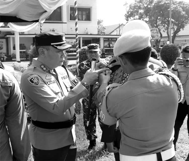 BERSIAP: Lintar Mahardhono saat melaksanakan apel Operasi Lilin 2023, beberapa waktu lalu.