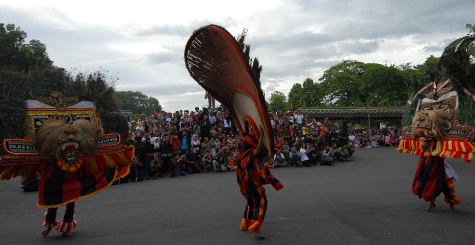 JUGA ADA DI JEMBER: Kesenian reog juga ada di Kabupaten Jember. Tepatnya di wilayah Jember Selatan. (DOK WEB JEMBERTOURISM)