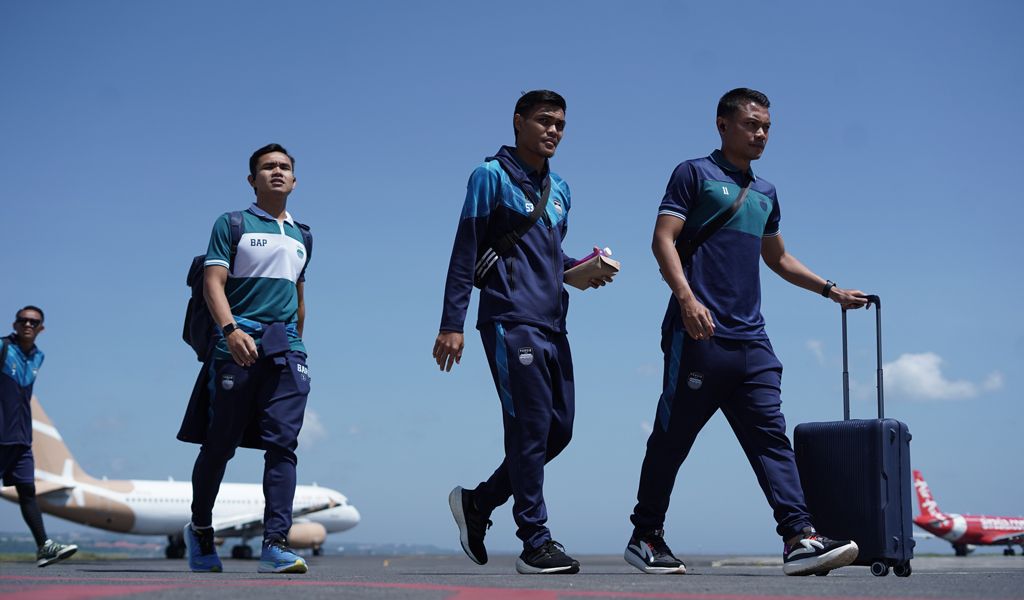 KE BALI: Pemain Persib Bandung sudah mendarat ke Bali, untuk bermain di babak championship Liga 1. (DOK WEBSITE PERSIB)