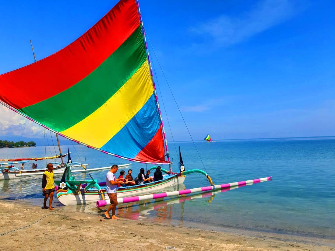 Pantai Pasir Putih di Situbondo. (PEMKAB SITUBONDO)