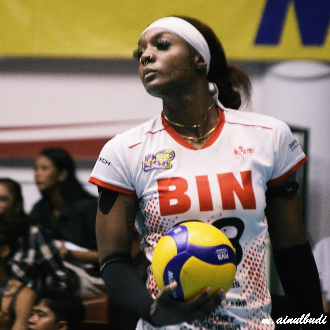 BERPISAH: Kashauna Williams resmi berpisah dengan Jakarta BIN di putaran 2 Proliga 2024. (AINUL BUDI/RJ)
