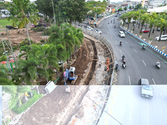 Pengerjaan renovasi alun-alun Jember