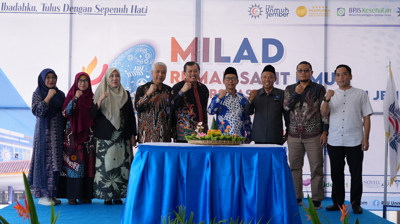 TASYAKURAN: Perayaan hari Milad Pertama RSU Unmuh Jember.(UNMUH JEMBER )