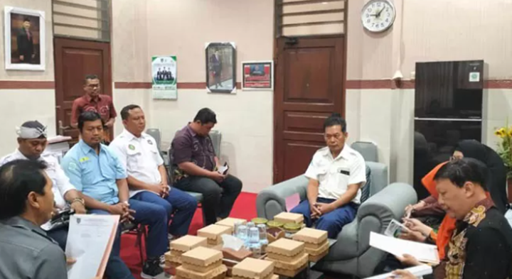 DIBAHAS: Rapar Koordinasi antara PT KTI dengan beberapa pihak. (Inneke Agustin/Jawa Pos Radar Bromo)