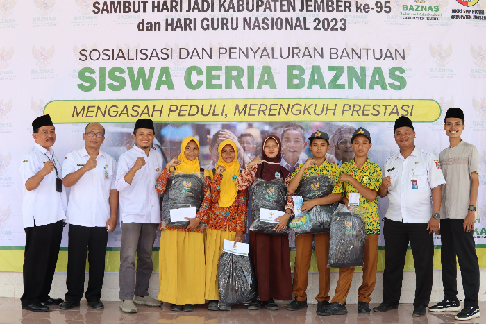 BERBAGI: Ketua dan pengurus Baznas Jember melakukan sejumlah kegiatan dan menyalurkan bantuan. BAZNAS JEMBER