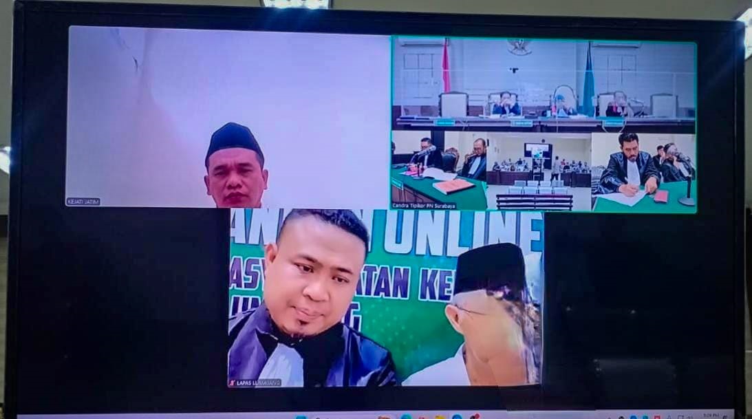 SIDANG: Kejaksaan Negeri Lumajang mengikuti sidang online putusan terdakwa korupsi pisang mas kirana, beberapa waktu lalu.