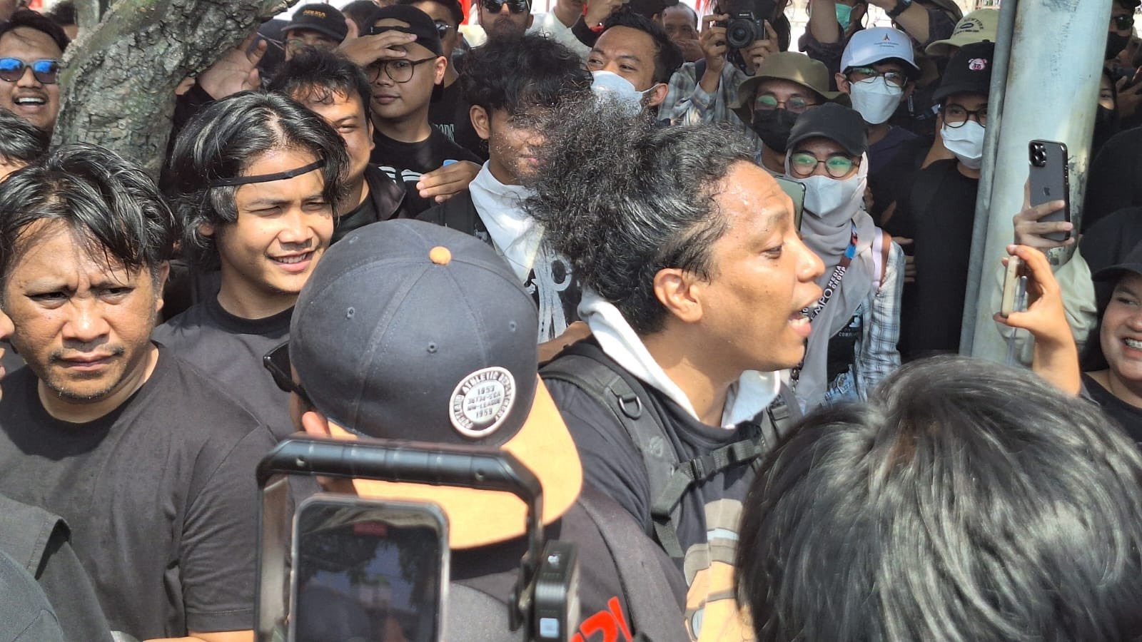 Sumber Foto: Akun X @YLBHI