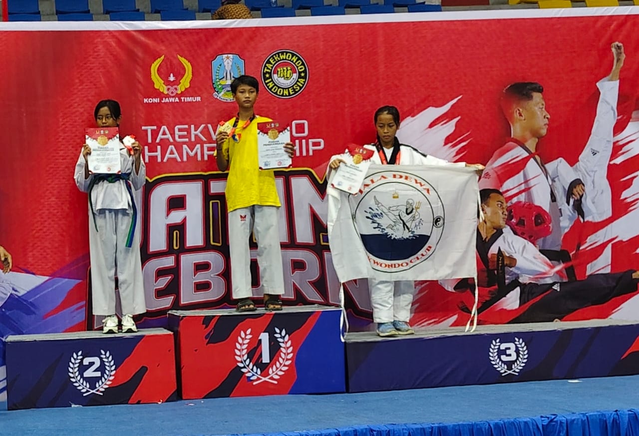 JUARA: Marysa Aulia Tunggadewi, atlet Taekowondo Lumajang berhasil jadi juara satu Taekwondo Championship Jatim Reborb 2024. (DWI FOR RAME)