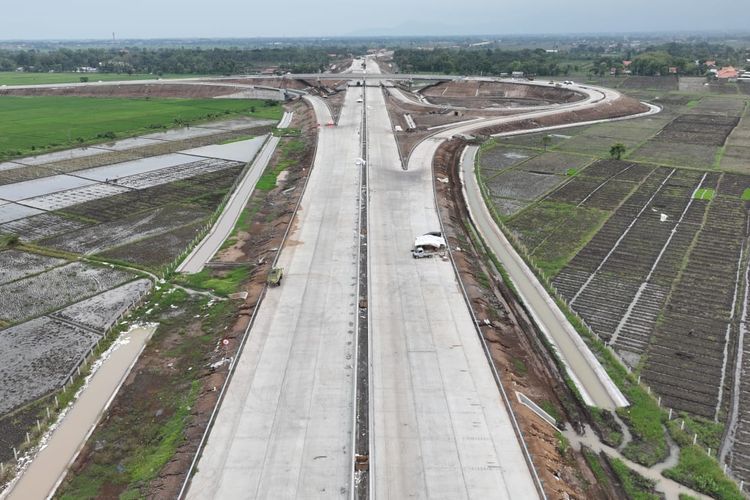 Foto Tol Probowangi Dari Atas Sumber: Jasa Marga