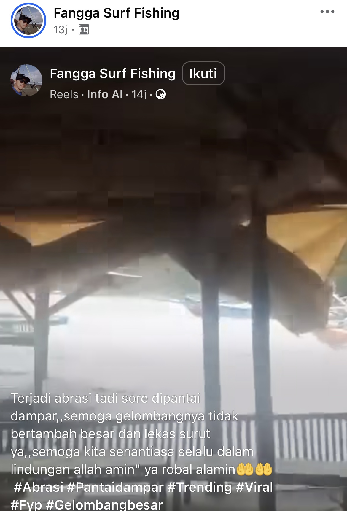 Kondisi pantai dampar saat diterjang ombak tinggi.