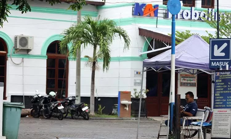 Stasiun Probolinggo Sumber: radar bromo