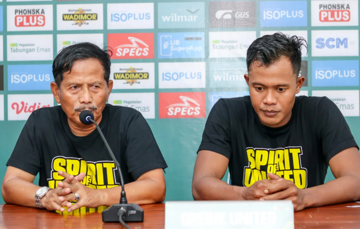 Djajang Nurjaman pelatih Gresik United. (DOK OFFICIAL GRESIK UNITED)