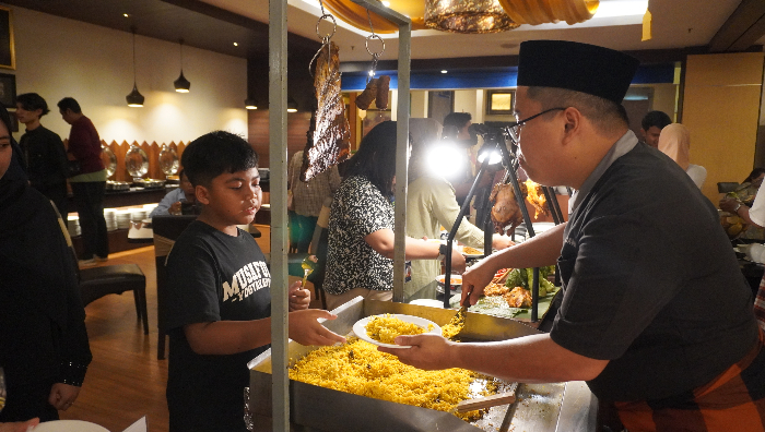 Pasar Kurma (pasar kuliner Ramadan) sajikan menu buka puasa all you can eat dari Nusantara, Timur Tengah dan Asia