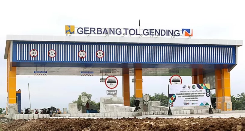 Segera Beroperasi - Gerbang Tol Gending di ruas tol Pasuruan-Probolinggo. (Radar Bali Jawa Pos)