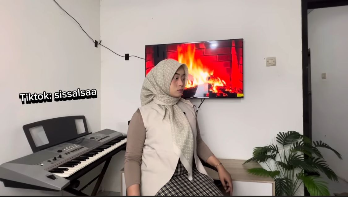 Viral Video Terbaru Bu Guru Salsa Berdurasi 4 Menit 6 Detik di Youtube (Youtube: Salsabila Rahma)