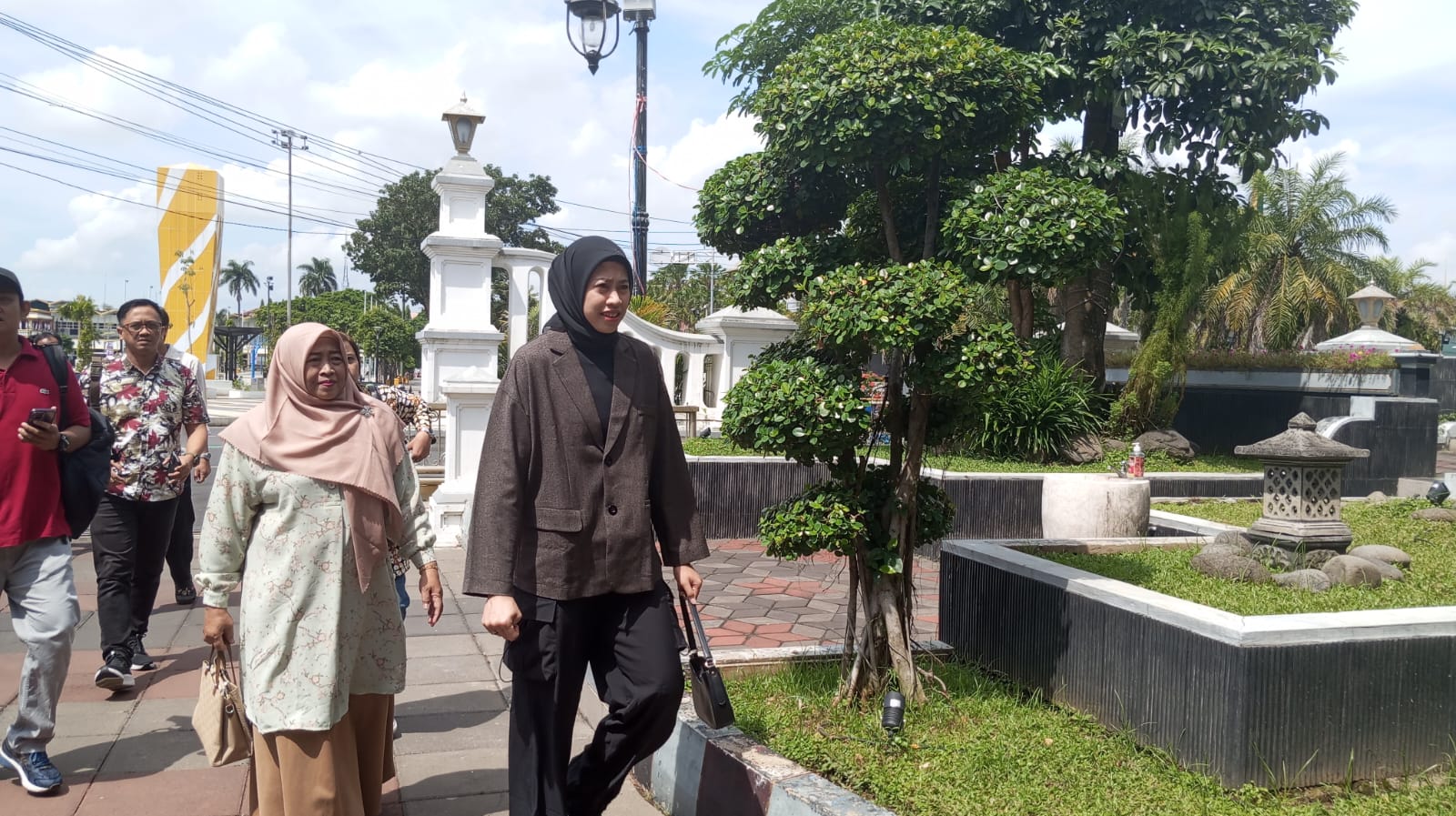 KE PENDOPO: Megawati Hangestri saat memenuhi undangan Bupati Jember Gus Fawait di Pendopo. (AINUL BUDI/RJ)