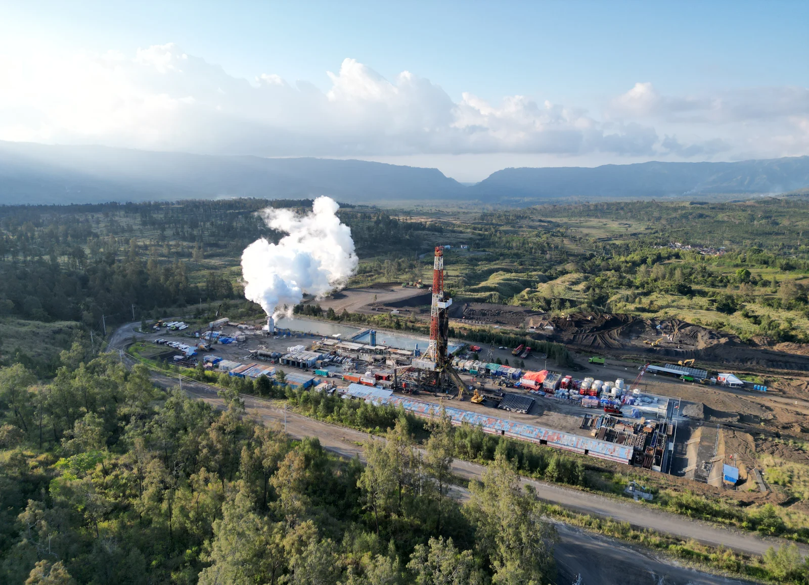 PUNYA POTENSI BESAR: Lokasi PT Medco Cahaya Geothermal di kawasan Ijen, kini sudah mulai beroperasi dan akan diresmikan oleh Presiden Prabowo.