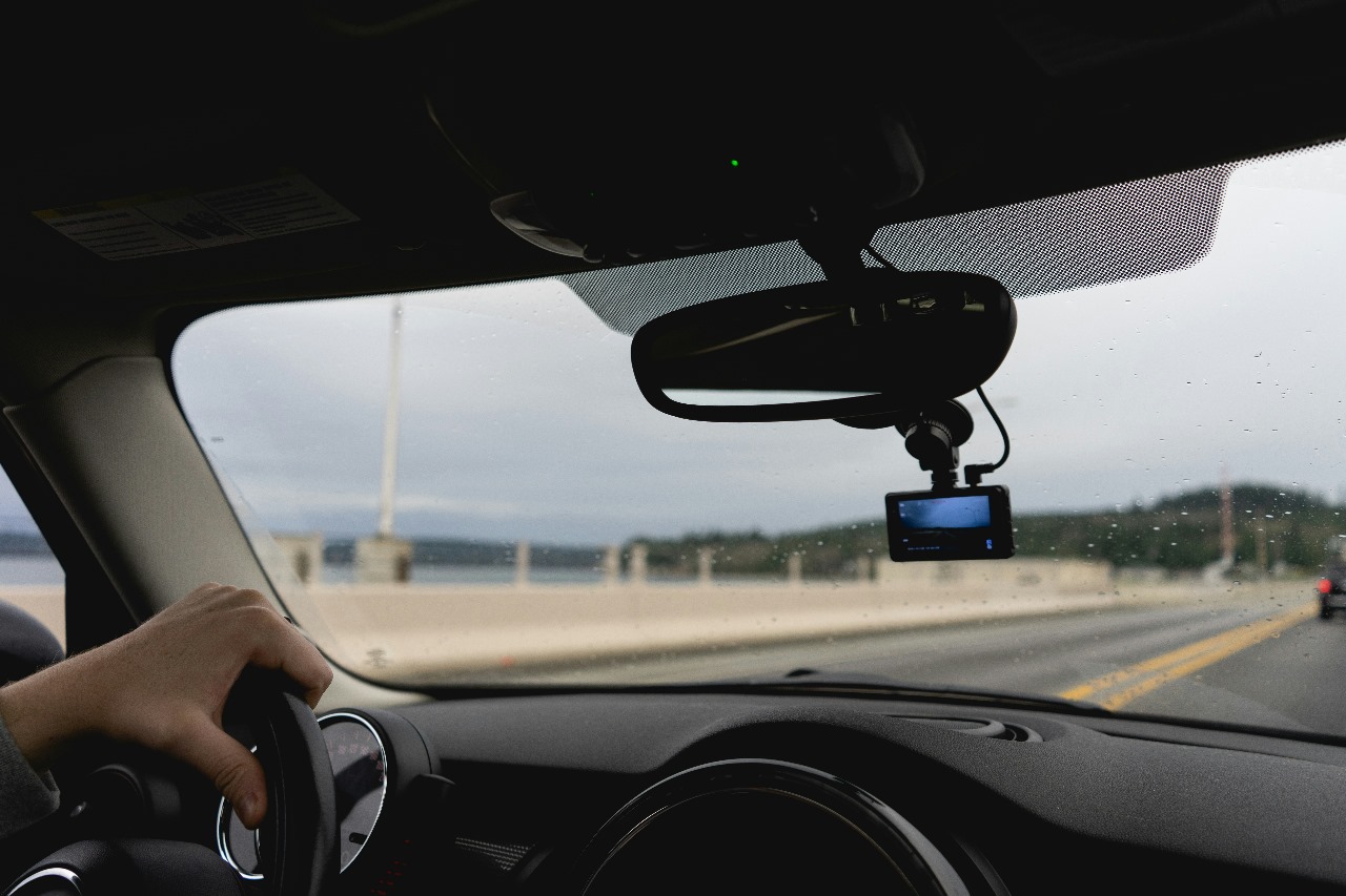 Ilustrasi dashcam (Sumber: Unsplash)