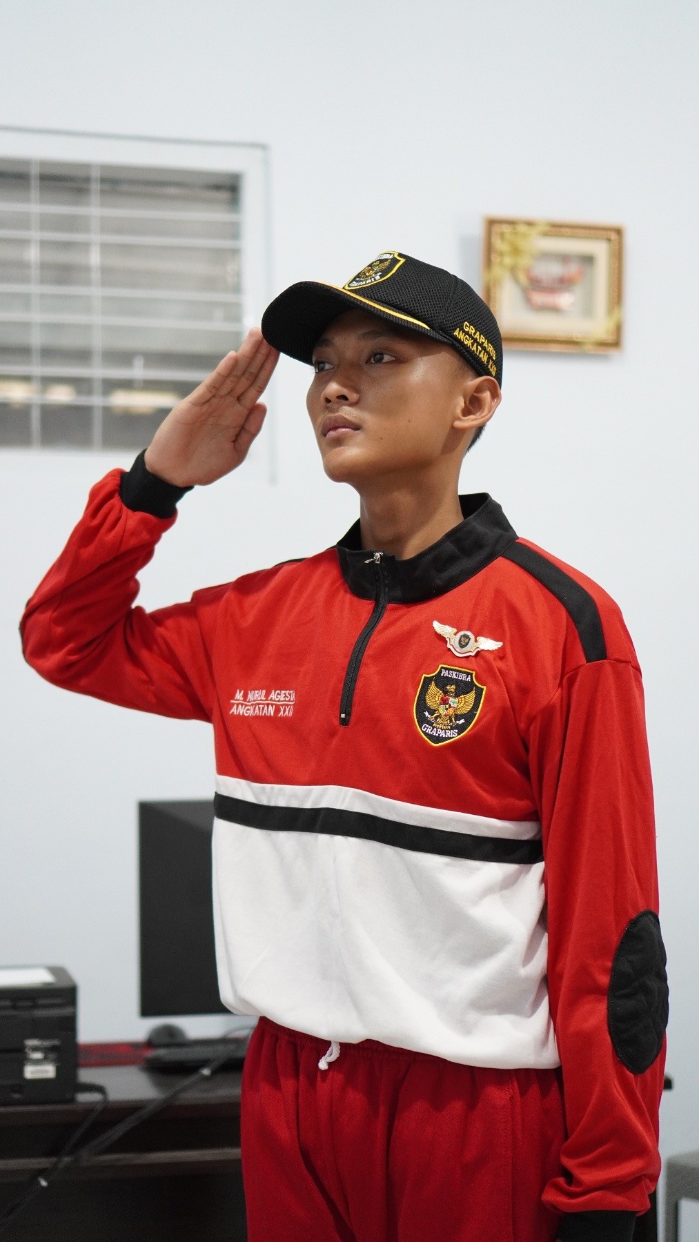 HEBAT: M. Excel Ferdian Syahputra, siswa Jurusan Teknik Sepeda Motor SMK Nuris Jember yang berhasil lolos seleksi paskibraka kabupaten 2025. (NURIS JEMBER)