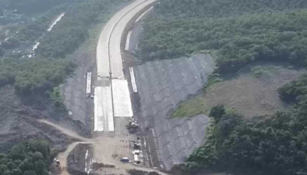 Mengarungi Perbukitan, Paket 4 Tol Probowangi Sediakan Akses Baru, Apa Itu?