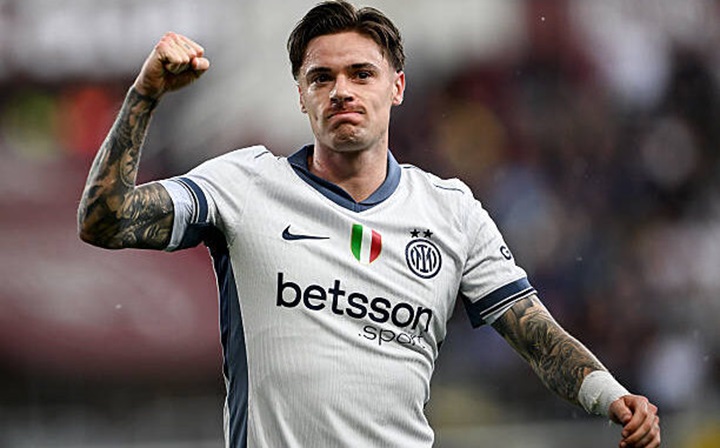 Nicola Zalewski of FC Internazionale