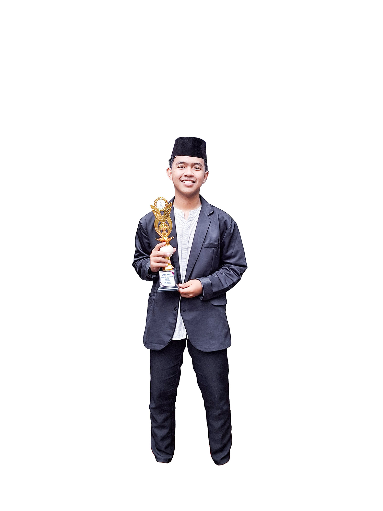 CERDAS: M. Fathur Rohman, santri MA Unggulan Nuris Jember yang meraih juara pidato tingkat kabupaten dan nasional. Kini bersiap mewakili Jember dalam Porseni MA di provinsi. (NURIS JEMBER)