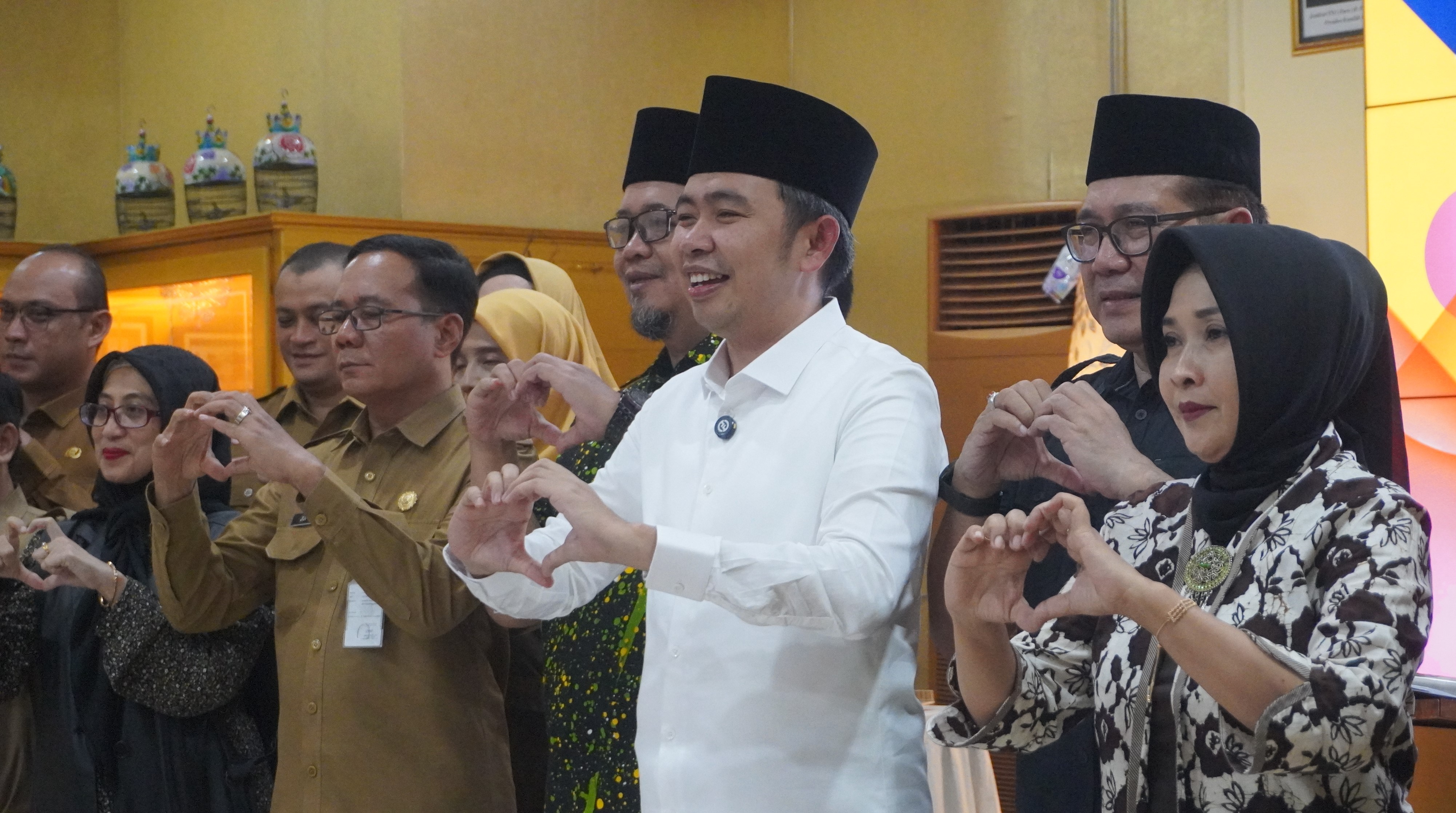 Bupati Gus Fawait bersama jajaran kepala OPD dan TP3D Jember. (Maulana/JPRJ)