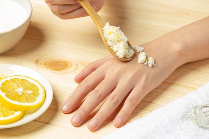Jangan Dibuang, Kulit Jeruk Ternyata Ampuh Jadi Scrub Cerahkan Siku dan Lutut&nbsp;