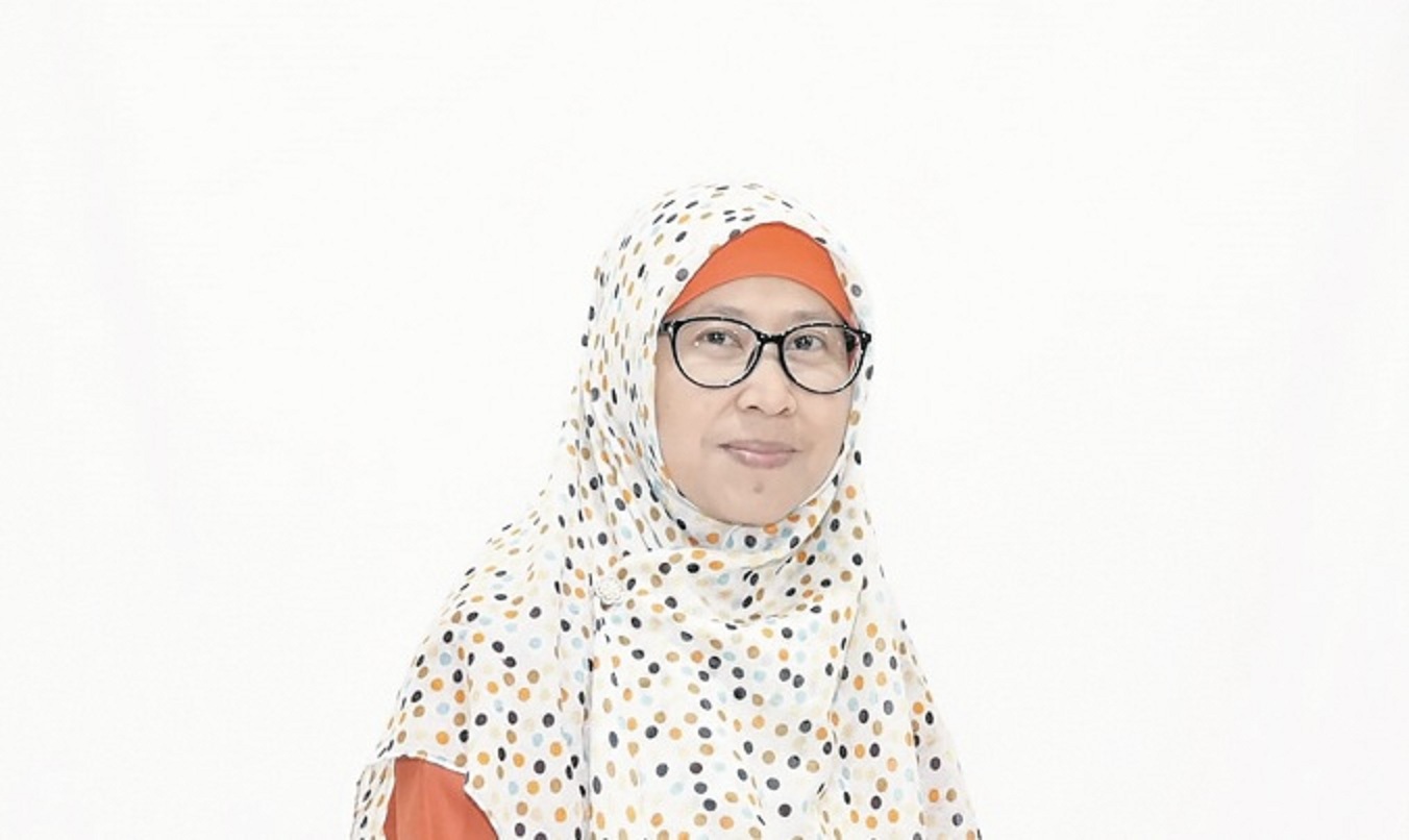 BERI MASUKAN: Dosen FKIP Unmuh Jember Fitrotul Mufaridah menyarankan agar rekrutmen SR tak terjebak pada penilaian finansial, tapi juga emosional siswa. (FITROTUL MUFARIDAH)