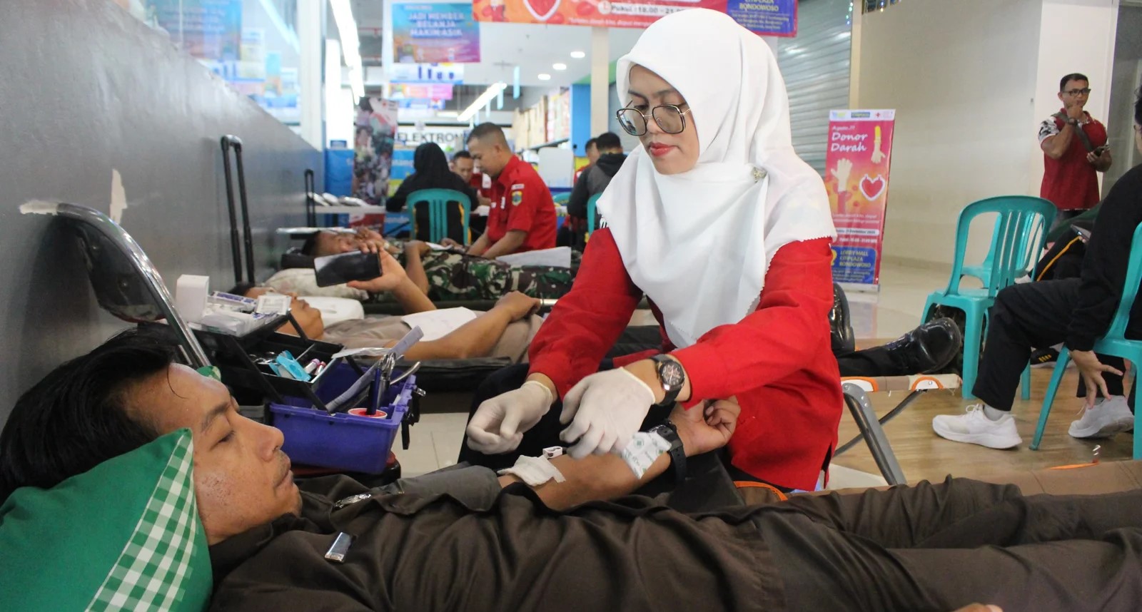 Sejumlah pihak sangat aktif melakukan donor darah dan menjadi kebiasaan hidup sehat.