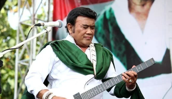 Umumkan Tak Tuntut Royalti, Rhoma Irama Bebaskan Siapa Pun Nyanyikan Lagunya