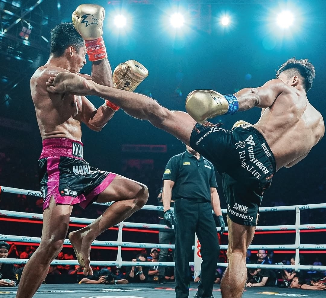 MENDEBARKAN: kedua fighter andalan saat dipertemukan dalam byoncambat. (Ig:Byoncambat)